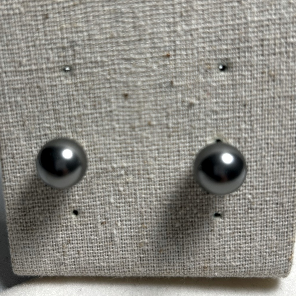 Grey Pearl and silver earrings- Stella & Dot